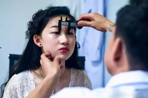 娱乐吃瓜君女大学生